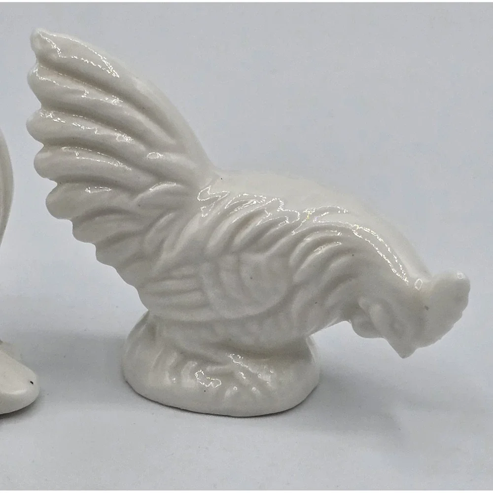 Vintage Bone China Rooster Chicken Salt‎ & Pepper Shaker Set Tabletop Farmhouse